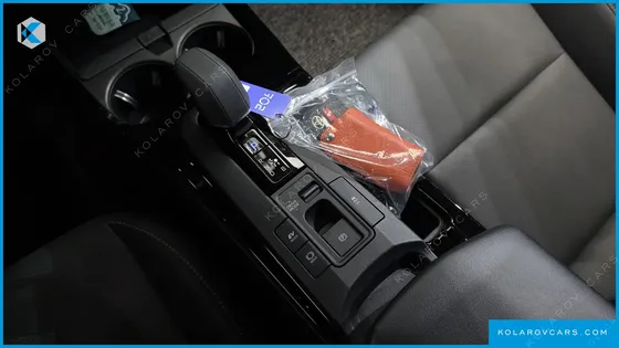 TOYOTA PRIUS 2.0 XLE
