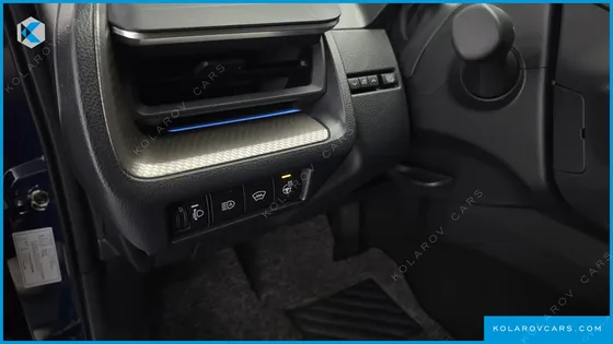 TOYOTA PRIUS 2.0 XLE