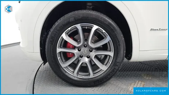 MASERATI LEVANTE 3.0 AWD GRANLUSSO