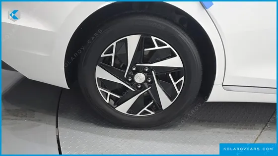 HYUNDAI GRANDEUR PREMIUM
