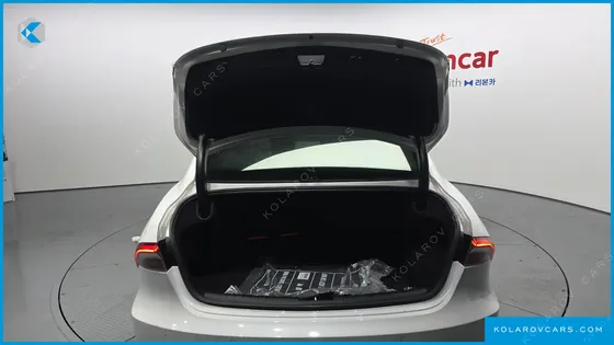 HYUNDAI GRANDEUR PREMIUM