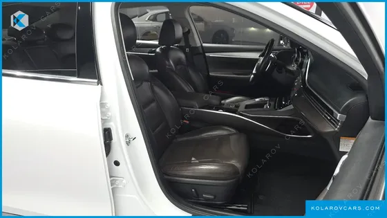 HYUNDAI GRANDEUR PREMIUM