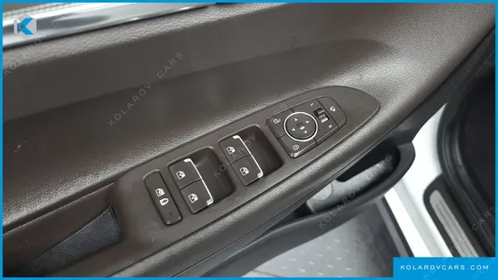 HYUNDAI GRANDEUR PREMIUM