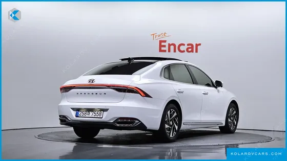 HYUNDAI GRANDEUR LE BLANC