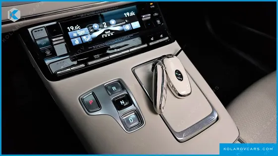 HYUNDAI GRANDEUR LE BLANC
