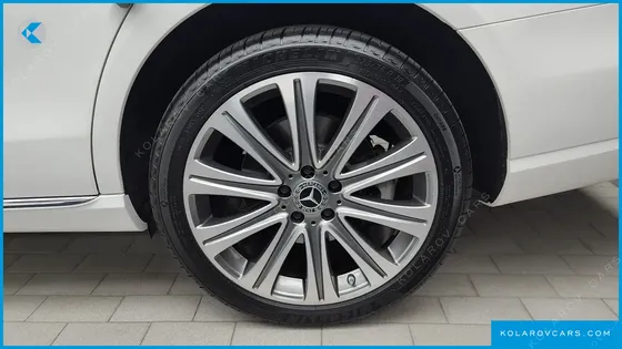 MERCEDES E-CLASS E300E 4MATIC EXCLUSIVE