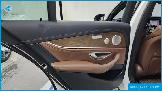 MERCEDES E-CLASS E300E 4MATIC EXCLUSIVE