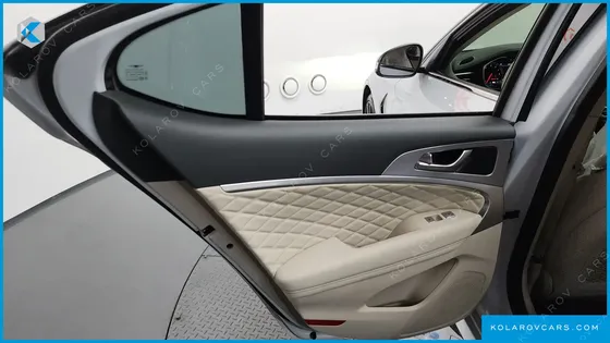 GENESIS G70 2.0T AWD