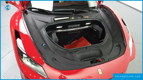 FERRARI F8 3.9 V8