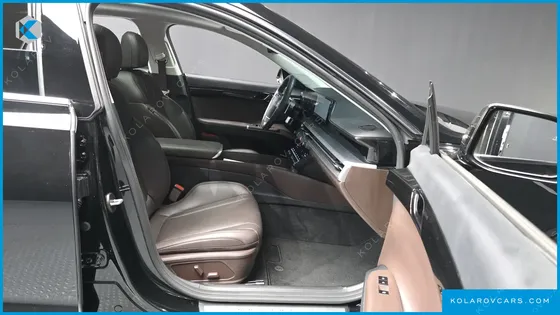 HYUNDAI GRANDEUR 2,5 GASOLINE 2WD