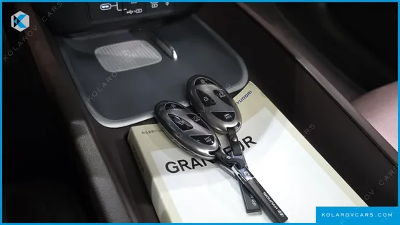 HYUNDAI GRANDEUR 2,5 GASOLINE 2WD