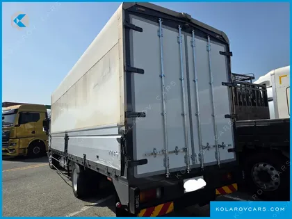 HYUNDAI MEGA TRUCK GOLD
