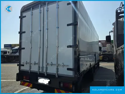 HYUNDAI MEGA TRUCK GOLD