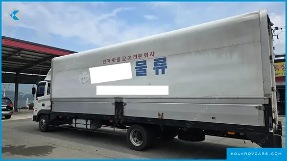 HYUNDAI MEGA TRUCK GOLD