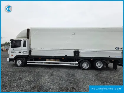 HYUNDAI MEGA TRUCK GOLD