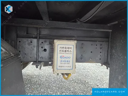 HYUNDAI MEGA TRUCK GOLD