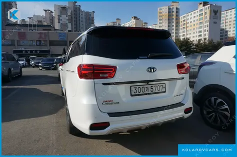 KIA CARNIVAL 9-SEATER NOBLESSE SPECIAL