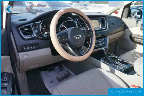 KIA CARNIVAL 9-SEATER NOBLESSE SPECIAL
