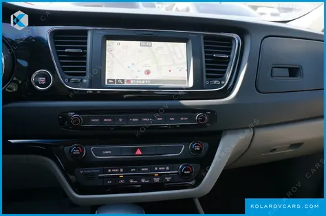 KIA CARNIVAL 9-SEATER NOBLESSE SPECIAL