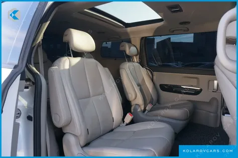 KIA CARNIVAL 9-SEATER NOBLESSE SPECIAL
