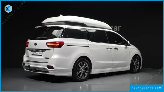 KIA CARNIVAL 9-SEATER HI-LIMOUSINE