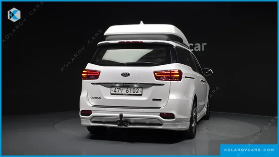 KIA CARNIVAL 9-SEATER HI-LIMOUSINE