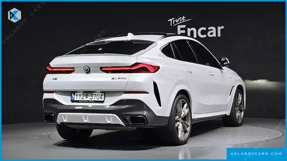 BMW X6 M50I