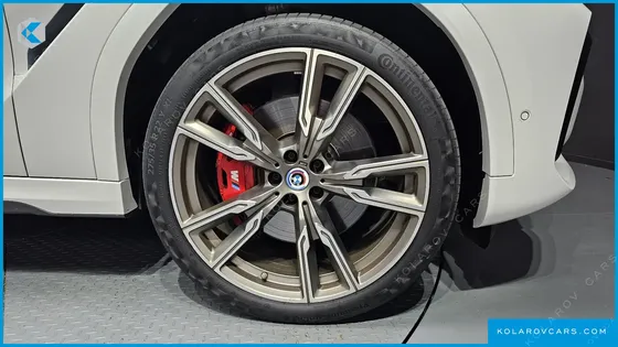 BMW X6 M50I