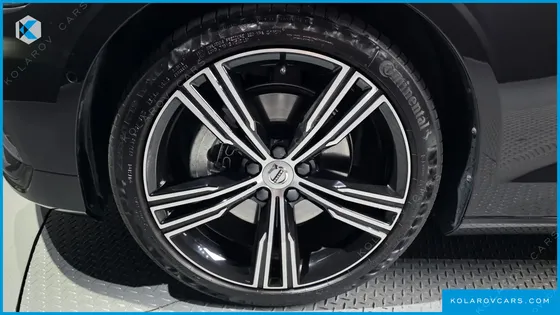 VOLVO S60 B5 INSCRIPTION