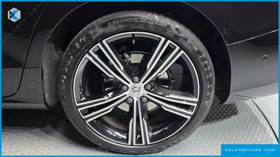 VOLVO S60 B5 INSCRIPTION