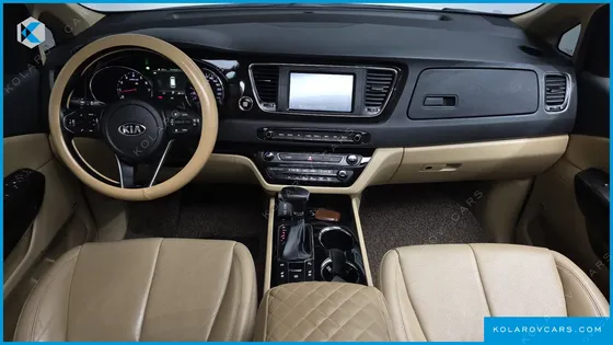 KIA CARNIVAL GASOLINE 7-SEATER LIMOUSINE