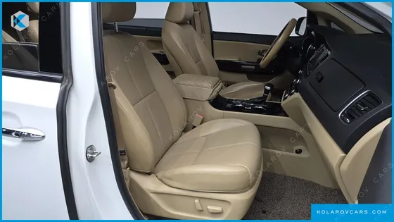 KIA CARNIVAL GASOLINE 7-SEATER LIMOUSINE
