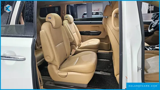 KIA CARNIVAL 9-SEATER PRESTIGE