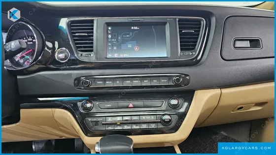 KIA CARNIVAL 9-SEATER PRESTIGE