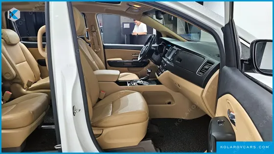 KIA CARNIVAL 9-SEATER PRESTIGE