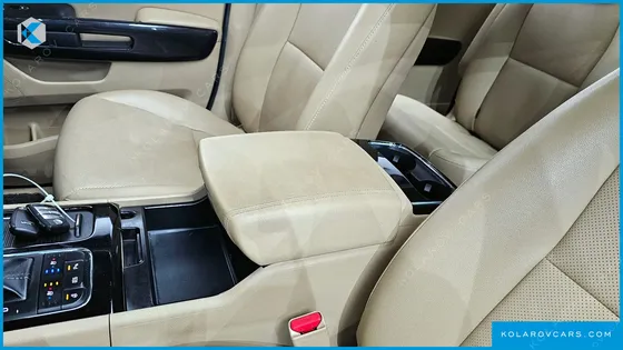 KIA CARNIVAL 9-SEATER PRESTIGE