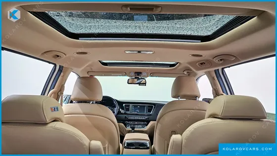 KIA CARNIVAL 9-SEATER PRESTIGE