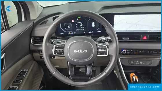 KIA CARNIVAL 9-SEATER NOBLESSE
