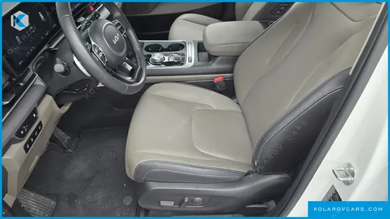 KIA CARNIVAL 9-SEATER NOBLESSE