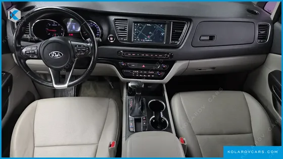 KIA CARNIVAL 9-SEATER LUXURY