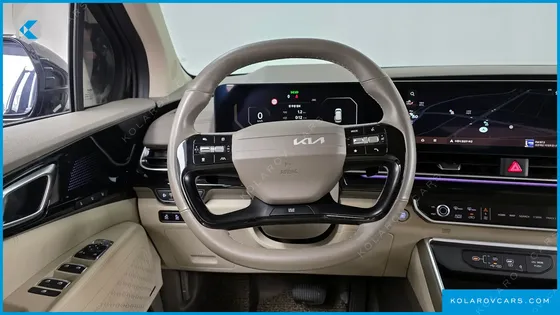 KIA CARNIVAL 9-SEATER SIGNATURE
