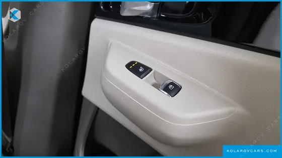 KIA CARNIVAL 9-SEATER SIGNATURE