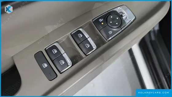 KIA CARNIVAL HEV 9SEATER NOBLESS