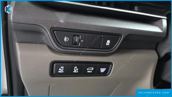 KIA CARNIVAL HEV 9SEATER NOBLESS