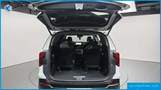KIA CARNIVAL HEV 9SEATER NOBLESS