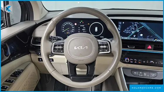 KIA CARNIVAL GASOLINE 7-SEATER HI LIMOUSINE