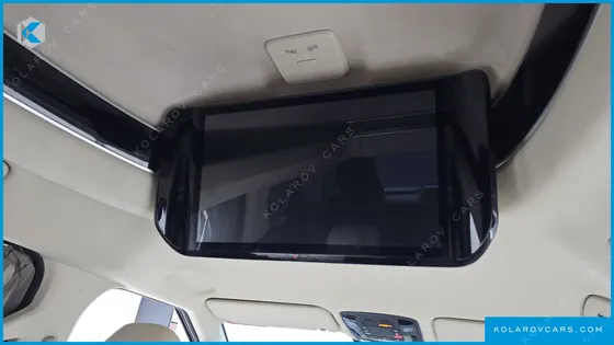 KIA CARNIVAL GASOLINE 7-SEATER HI LIMOUSINE