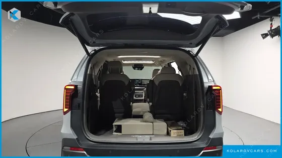 KIA CARNIVAL HEV 9 SEATER X LINE