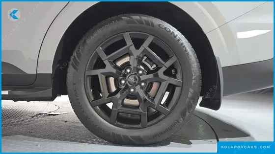 KIA CARNIVAL HEV 9 SEATER X LINE