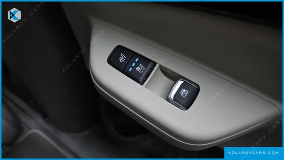 KIA CARNIVAL HEV 9 SEATER X LINE